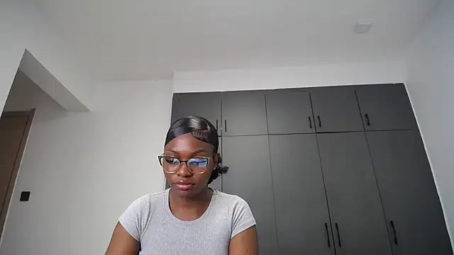 Snapshot of Pretty_Liya08 chatting on June 8, 1:39 am Pretty Liya08 online show from June 8, 1:39 am