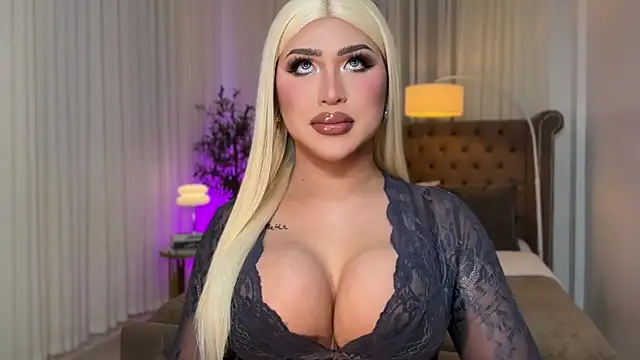 Your Majesty Tyra online show from October 21, 5:18 am