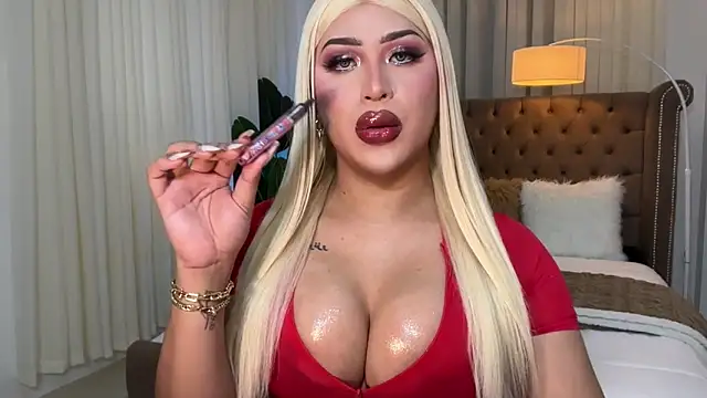 Your Majesty Tyra online show from March 5, 5:29 am