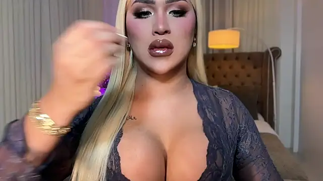 Your Majesty Tyra online show from October 13, 4:25 am