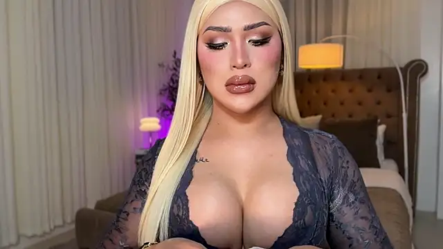 Your Majesty Tyra online show from October 23, 5:39 am