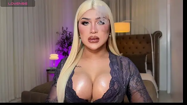 Your Majesty Tyra online show from November 3, 3:23 am