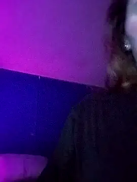 LunaaLovely online show from February 23, 4:25 am