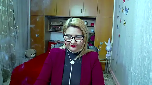 Snapshot of LucilleFenlys chatting on January 31, 8:54 pm LucilleFenlys online show from January 31, 8:54 pm