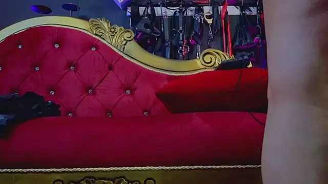 PerlaDivaio online show from November 7, 3:05 pm