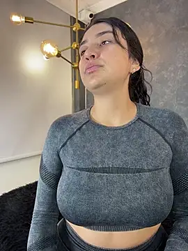 dayra angels online show from April 14, 8:03 pm