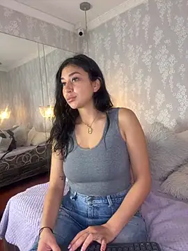 dayra angels online show from September 10, 6:07 pm