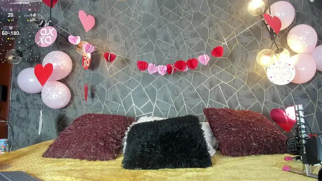 dayra angels online show from February 19, 8:17 pm