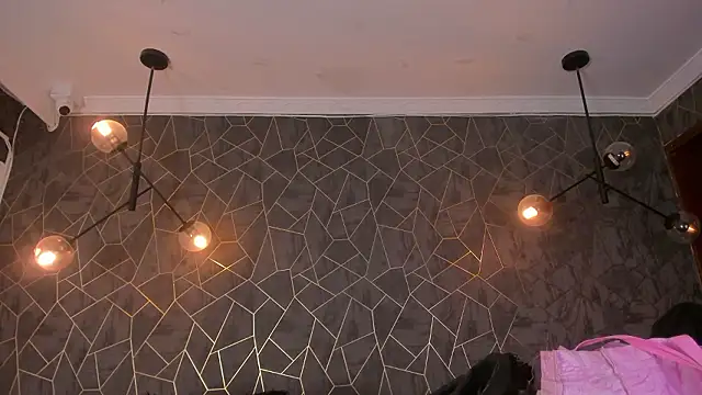 dayra angels online show from March 18, 6:20 pm