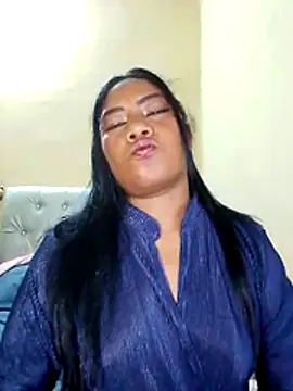 Snapshot of rosmery-navarro chatting on November 8, 3:43 am rosmery-navarro online show from November 8, 3:43 am