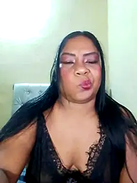 Snapshot of rosmery-navarro chatting on December 17, 5:12 am rosmery-navarro online show from December 17, 5:12 am