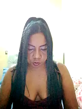 Snapshot of rosmery-navarro chatting on November 17, 5:44 am rosmery-navarro online show from November 17, 5:44 am