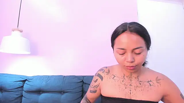 miss soffi  online show from April 10, 12:23 pm