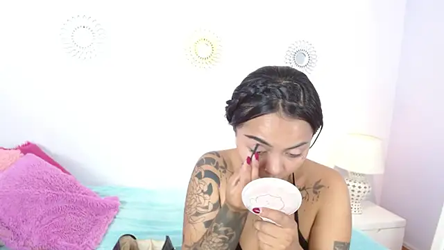 miss soffi  online show from January 8, 12:33 pm