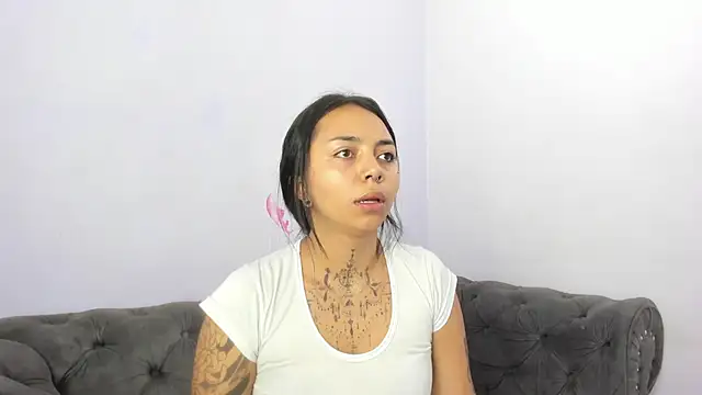 miss soffi  online show from April 9, 12:11 pm