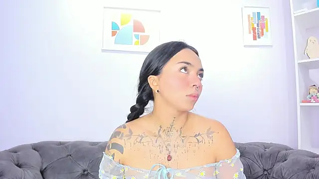 miss soffi  online show from February 12, 6:40 pm