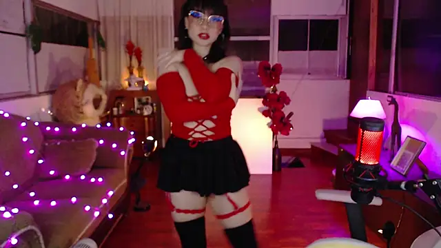 Snapshot of Aquamarinebubble chatting on October 28, 12:33 am Aquamarinebubble online show from October 28, 12:33 am