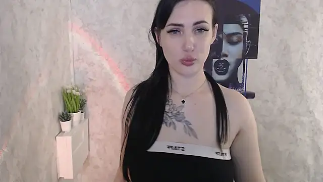 Snapshot of MisssShy_ chatting on November 22, 10:19 pm MisssShy online show from November 22, 10:19 pm