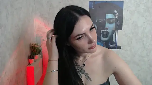 Snapshot of MisssShy_ chatting on November 11, 7:41 pm MisssShy online show from November 11, 7:41 pm