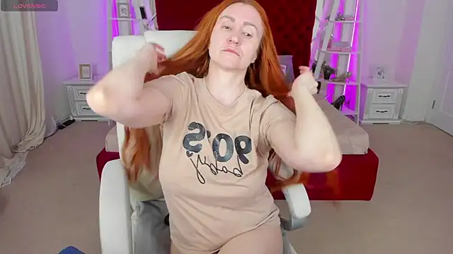 Kamilla Hot online show from May 8, 5:33 am