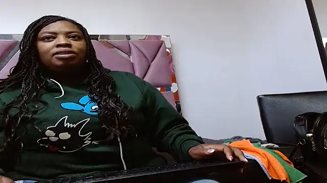 Snapshot of morenahott1 chatting on May 21, 1:30 pm morenahott1 online show from May 21, 1:30 pm