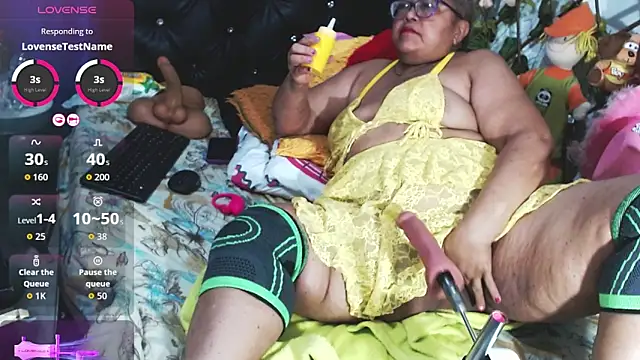 mature beautiful online show from March 28, 12:06 pm