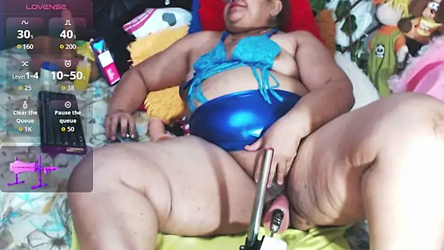 mature beautiful online show from March 25, 12:26 pm