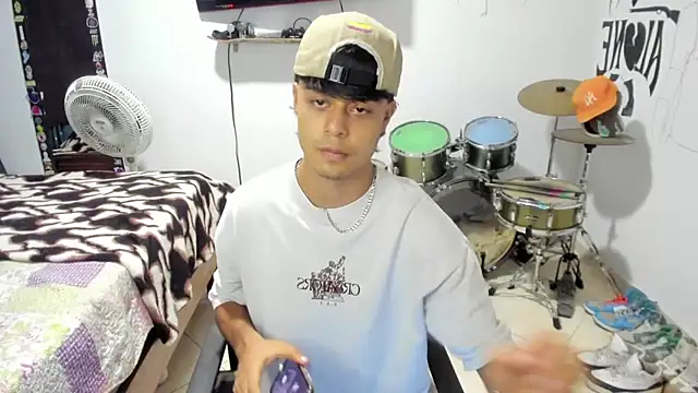 Zack falcon online show from November 15, 2:59 am