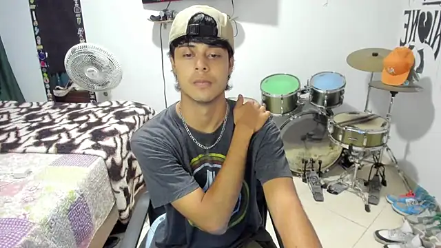 Zack falcon online show from November 11, 4:40 am