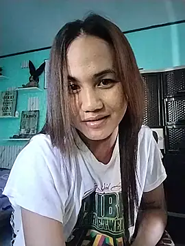 Snapshot of sexyts69xx chatting on June 15, 12:01 am sexyts69xx online show from June 15, 12:01 am