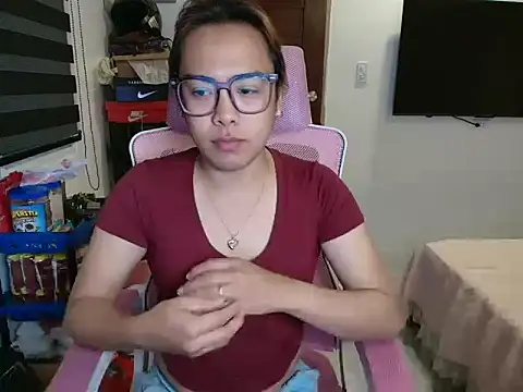 Your PrettyGirlxxx online show from March 8, 1:47 pm