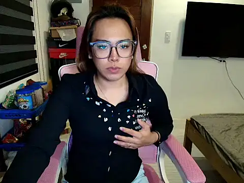 Your PrettyGirlxxx online show from March 6, 1:50 pm