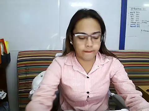 Snapshot of Your_PrettyGirlxxx chatting on February 27, 5:29 am Your PrettyGirlxxx online show from February 27, 5:29 am
