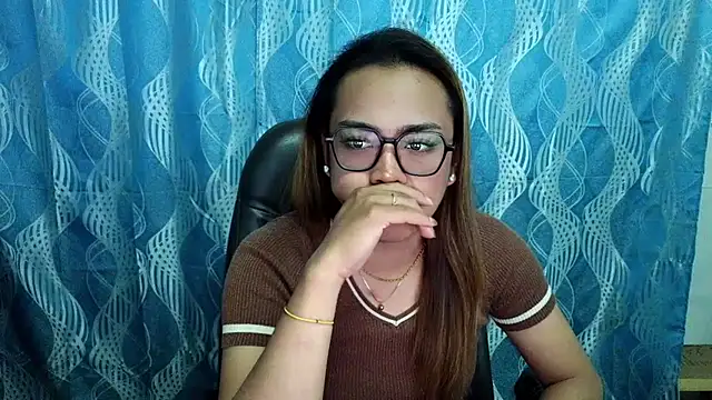 Snapshot of Your_PrettyGirlxxx chatting on September 12, 2:01 am Your PrettyGirlxxx online show from September 12, 2:01 am