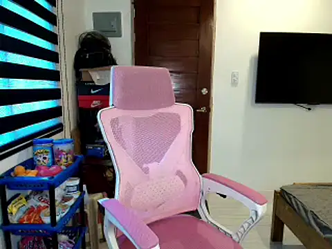 Your PrettyGirlxxx online show from February 28, 6:46 am