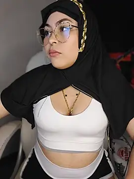 Hana    online show from March 23, 11:37 pm