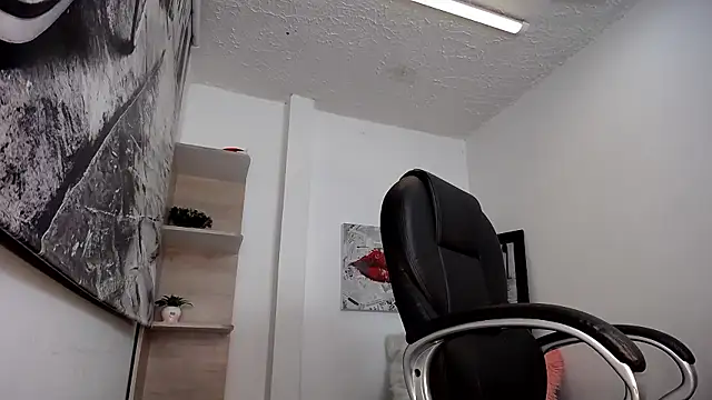 Hana    online show from January 9, 11:33 pm