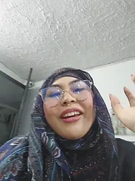 Hana    online show from April 16, 9:39 pm