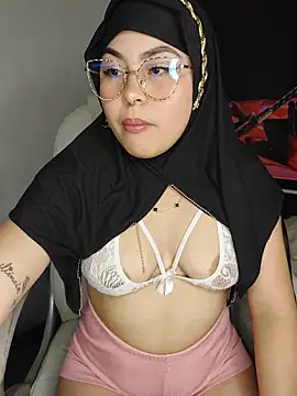 Hana    online show from March 18, 11:27 pm