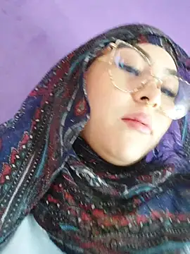 Hana    online show from April 17, 9:28 pm