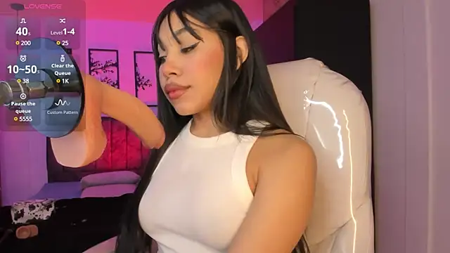 Snapshot of Olivia_ds chatting on March 11, 4:30 am Olivia ds online show from March 11, 4:30 am