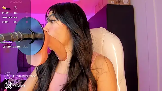 Snapshot of Olivia_ds chatting on March 22, 4:35 am Olivia ds online show from March 22, 4:35 am