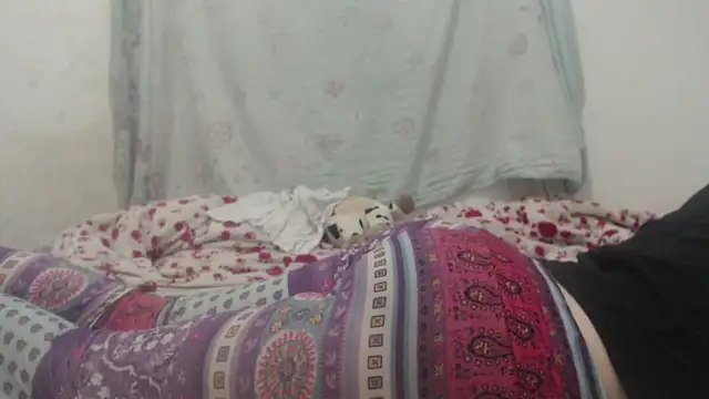Kittywhiteass online show from March 19, 8:23 am