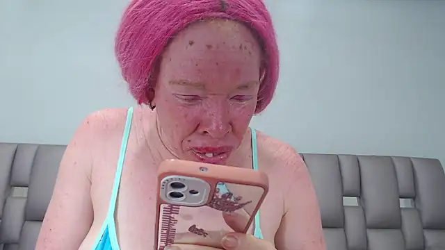 Snapshot of Kittywhiteass chatting on November 5, 11:24 am Kittywhiteass online show from November 5, 11:24 am