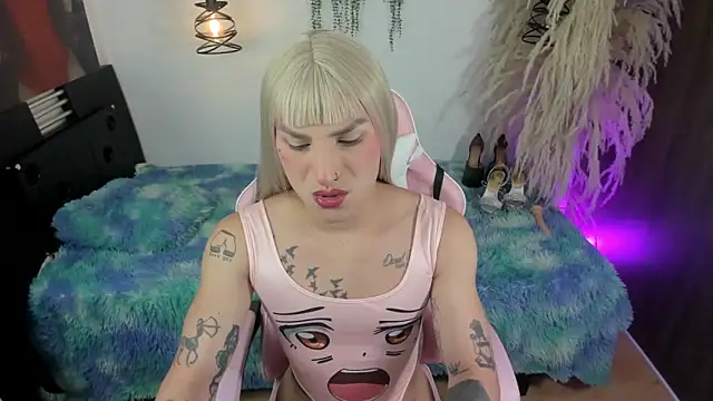 queenramoona-hot online show from June 3, 11:53 pm