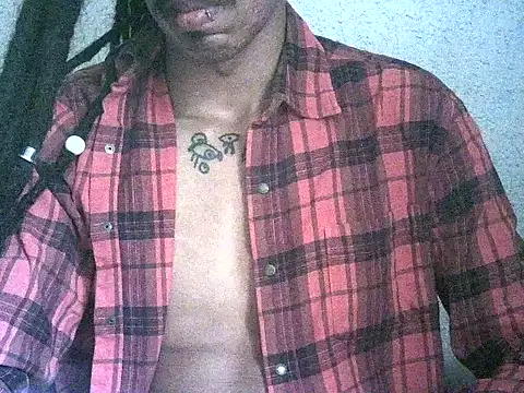 Snapshot of DarkSlim666 chatting on February 9, 6:06 pm DarkSlim666 online show from February 9, 6:06 pm