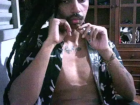 Snapshot of DarkSlim666 chatting on February 14, 2:56 am DarkSlim666 online show from February 14, 2:56 am