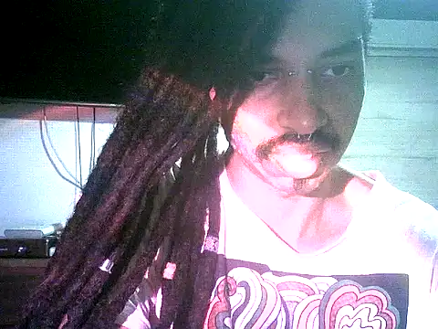 Snapshot of DarkSlim666 chatting on February 25, 3:29 am DarkSlim666 online show from February 25, 3:29 am