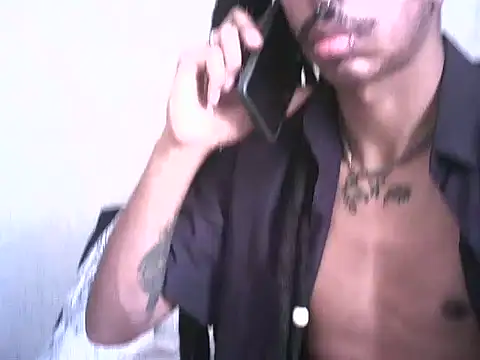 Snapshot of DarkSlim666 chatting on January 18, 3:59 pm DarkSlim666 online show from January 18, 3:59 pm