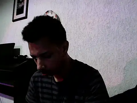 Snapshot of DarkSlim666 chatting on June 10, 4:57 am DarkSlim666 online show from June 10, 4:57 am